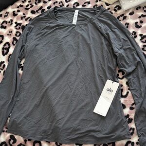 ALO Yoga Charcoal Long Sleeve Tee